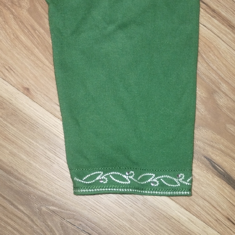 Rebecca Malone Green Top with White Embroidery - Picture 4 of 6